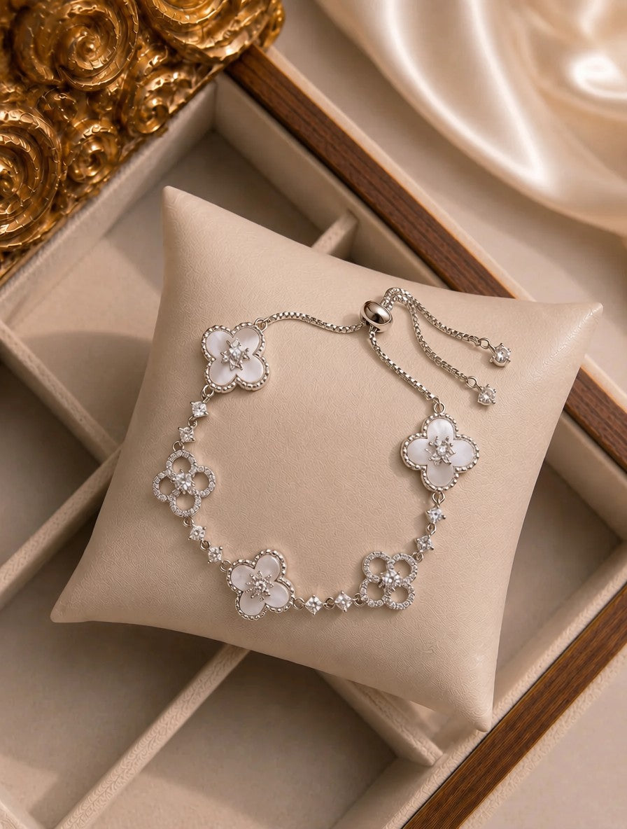 The Amara Pearl Clover Bracelet